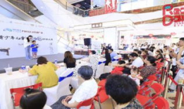 左邻右里电影,邻里情谊，温情满溢的社区生活画卷